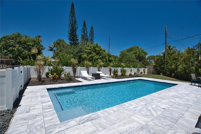 132 Almar Drive, Wilton Manors, FL 33334