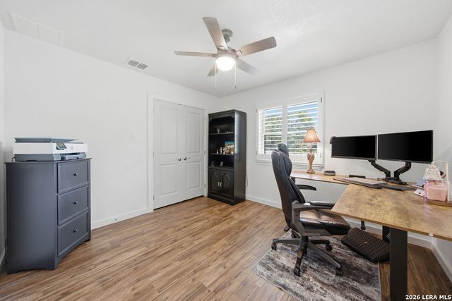 9242 GARDEN RIDGE DR, San Antonio, TX 78266