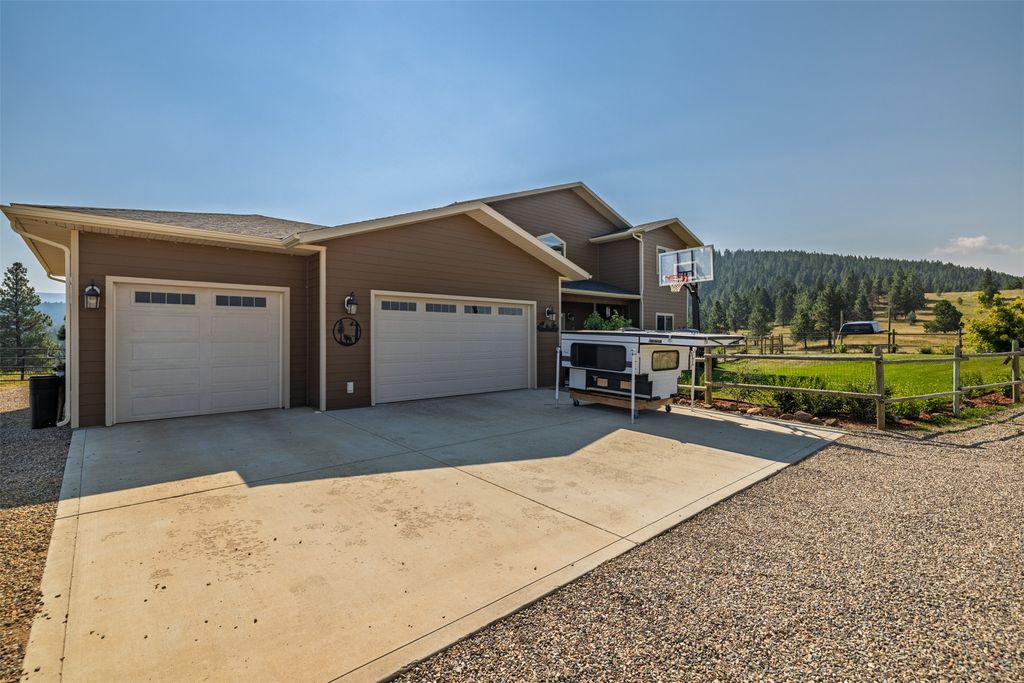 235 Shady Lane, Clancy, MT 59634 photo 3