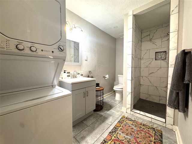 1813 Hatwell Street A, Houston, TX 77023
