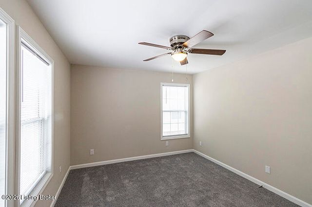 143 Deerfield Ct, Shepherdsville, KY 40165