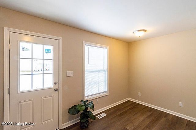 143 Deerfield Ct, Shepherdsville, KY 40165