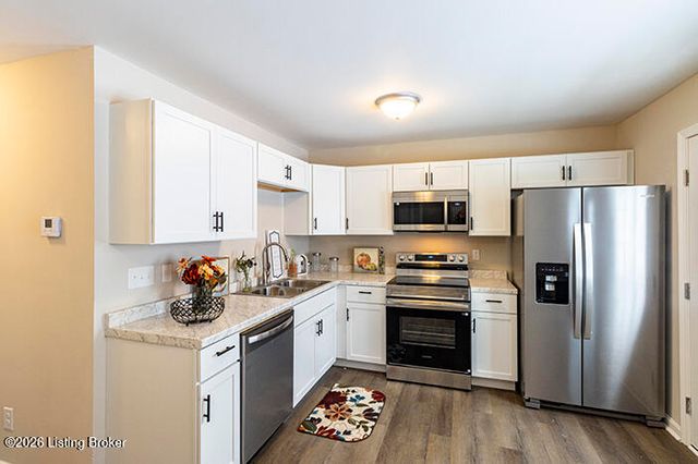 143 Deerfield Ct, Shepherdsville, KY 40165