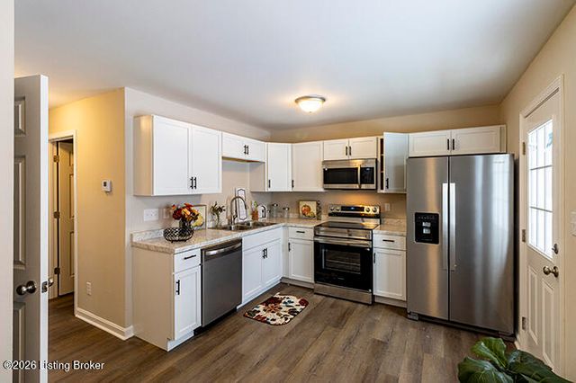 143 Deerfield Ct, Shepherdsville, KY 40165