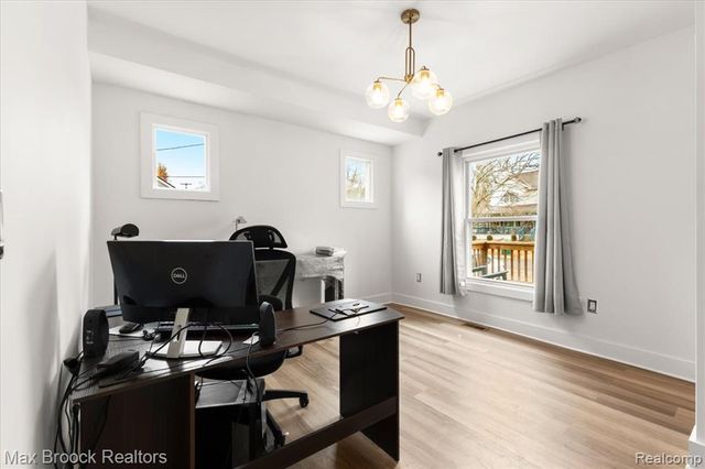 515 Clinton Street, Howell, MI 48843