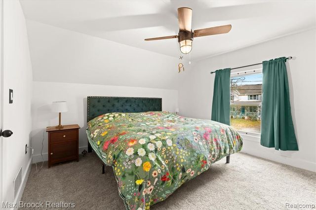 515 Clinton Street, Howell, MI 48843