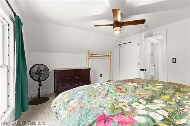 515 Clinton Street, Howell, MI 48843