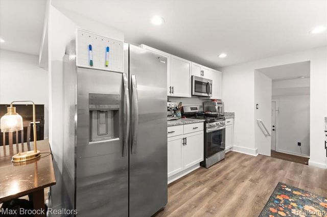 515 Clinton Street, Howell, MI 48843