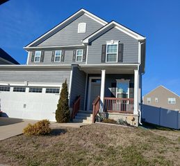 1309 Tree House Dr, Antioch, TN 37013