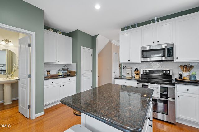 124 Braeside Court, Cary, NC 27519