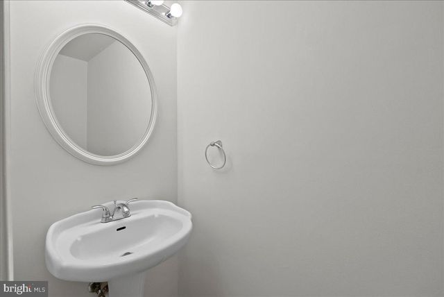 5535 SPANGLER LN, Woodbridge, VA 22193