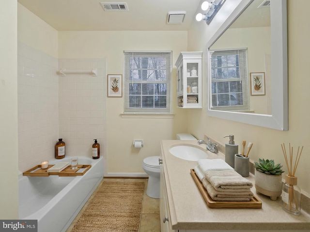 5535 SPANGLER LN, Woodbridge, VA 22193