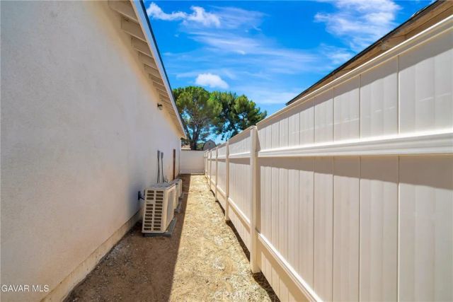 41623 55th St. West West, Lancaster, CA 93536