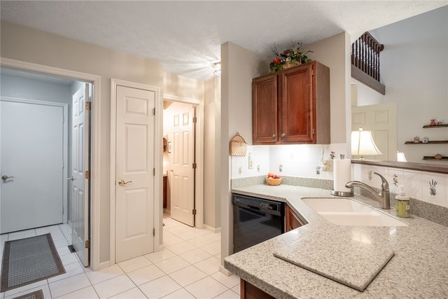 3906 W Summit Ridge Drive, Beavercreek, OH 45430
