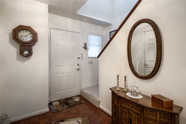3906 W Summit Ridge Drive, Beavercreek, OH 45430