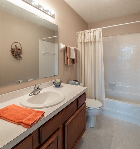 3906 W Summit Ridge Drive, Beavercreek, OH 45430