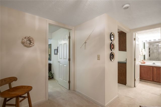 3906 W Summit Ridge Drive, Beavercreek, OH 45430