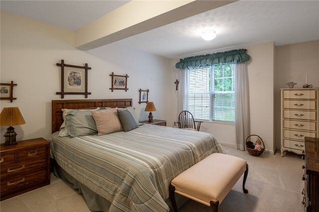 3906 W Summit Ridge Drive, Beavercreek, OH 45430