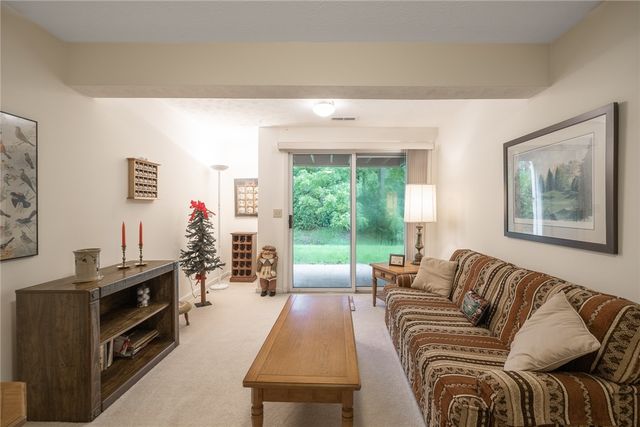 3906 W Summit Ridge Drive, Beavercreek, OH 45430