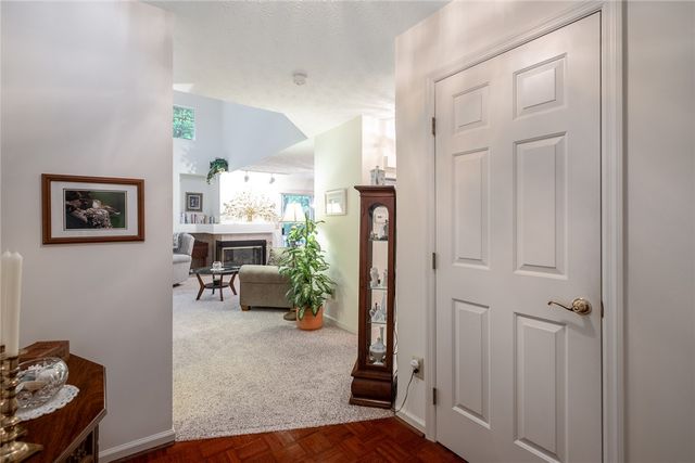 3906 W Summit Ridge Drive, Beavercreek, OH 45430