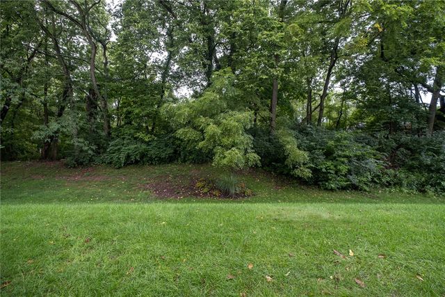 3906 W Summit Ridge Drive, Beavercreek, OH 45430