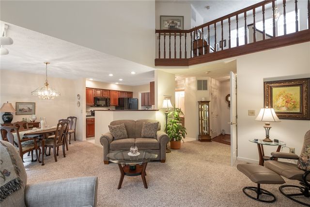 3906 W Summit Ridge Drive, Beavercreek, OH 45430