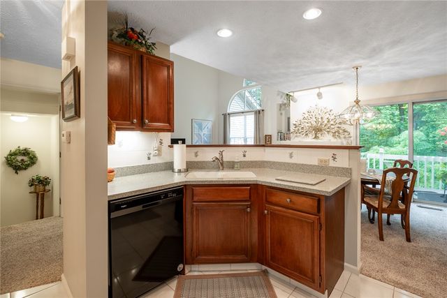 3906 W Summit Ridge Drive, Beavercreek, OH 45430