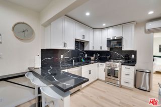 9040 Phyllis Avenue B, West Hollywood, CA 90069