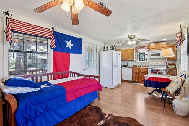 669 FM 480, Center Point, TX 78010