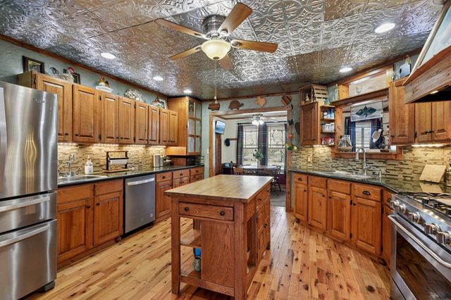 669 FM 480, Center Point, TX 78010