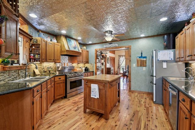 669 FM 480, Center Point, TX 78010