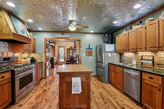 669 FM 480, Center Point, TX 78010