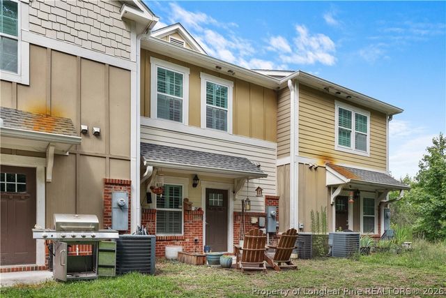 40 Hunter's Run Avenue, Pembroke, NC 28372