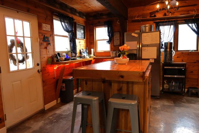 5689 E Bland Road, Bloomfield, IN 47424