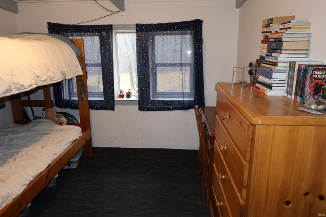 5689 E Bland Road, Bloomfield, IN 47424