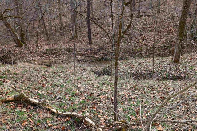 5689 E Bland Road, Bloomfield, IN 47424