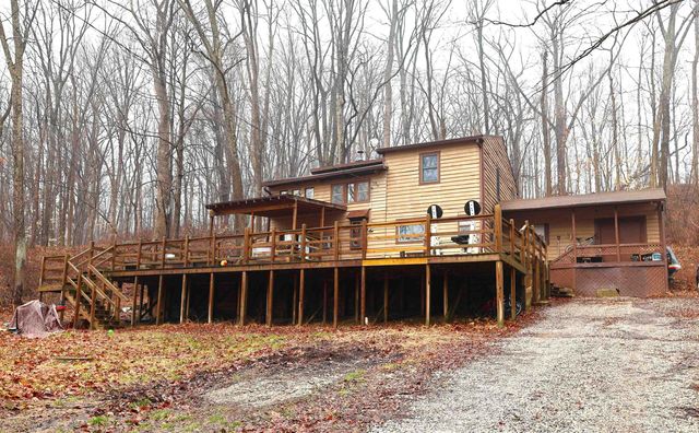 5689 E Bland Road, Bloomfield, IN 47424