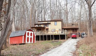 5689 E Bland Road, Bloomfield, IN 47424