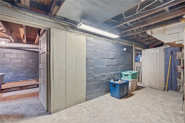 18280 5th Street, Beloit, OH 44609