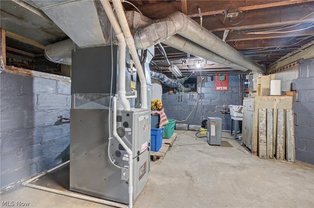 18280 5th Street, Beloit, OH 44609