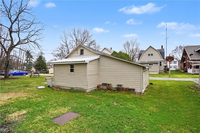 18280 5th Street, Beloit, OH 44609