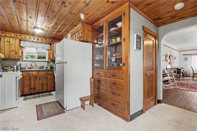 18280 5th Street, Beloit, OH 44609