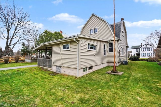 18280 5th Street, Beloit, OH 44609