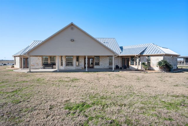 17300 County Road 4110, Frost, TX 76641
