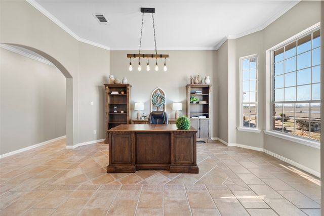 17300 County Road 4110, Frost, TX 76641