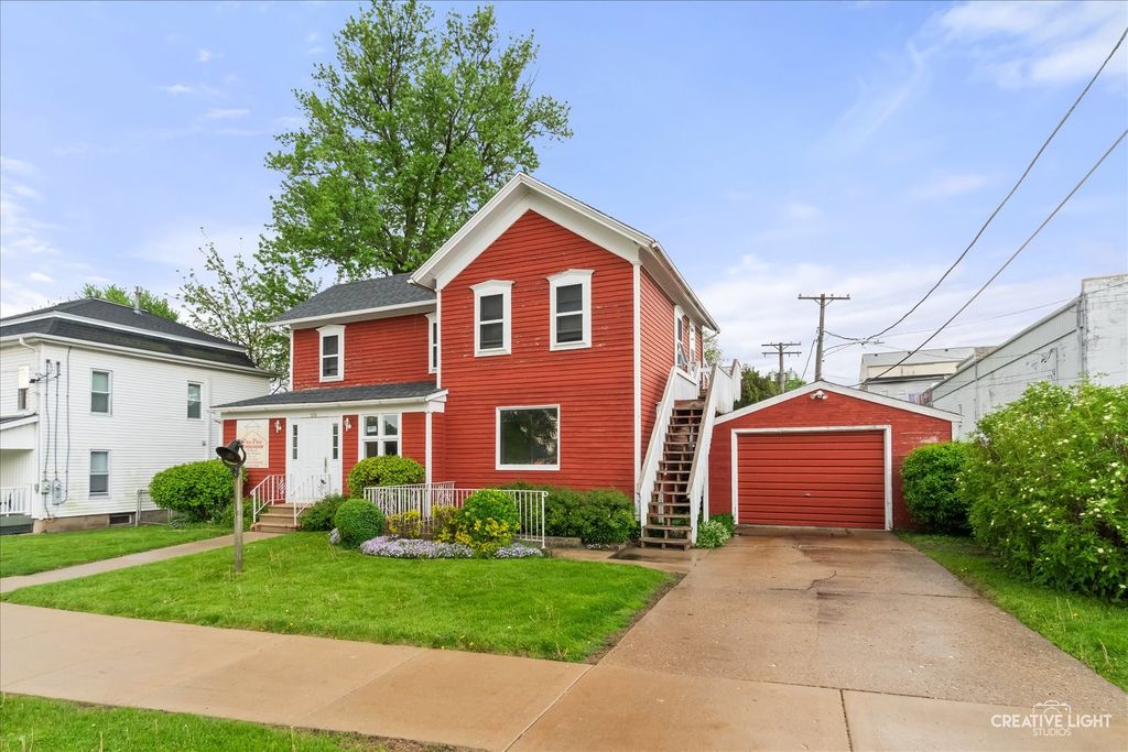 Image 2 of property listing at 250 Peru Street, Paw Paw, IL 61353