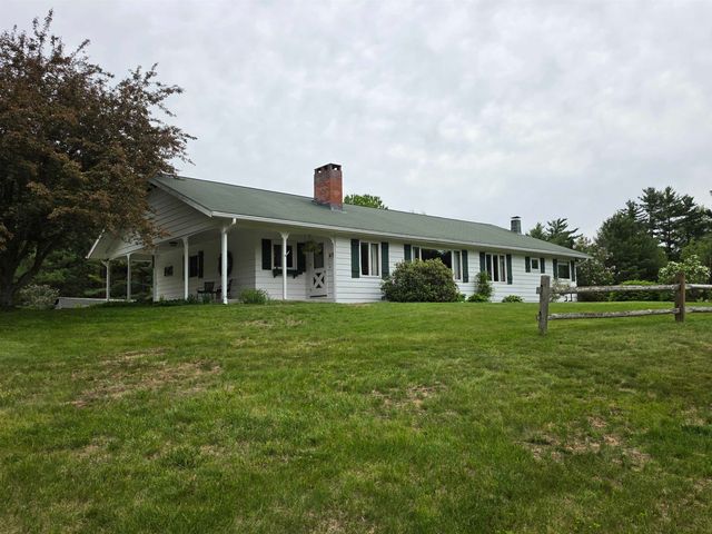 1011 Townline Road, Mendon, VT 05701