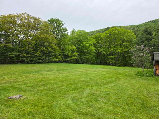 1011 Townline Road, Mendon, VT 05701