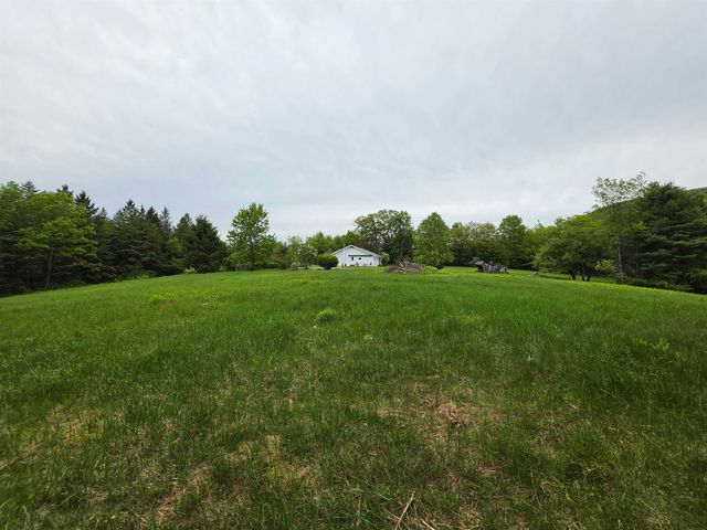 1011 Townline Road, Mendon, VT 05701