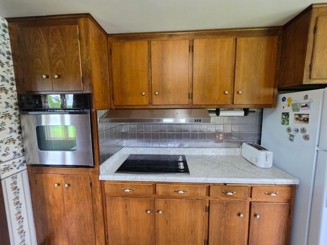 1011 Townline Road, Mendon, VT 05701